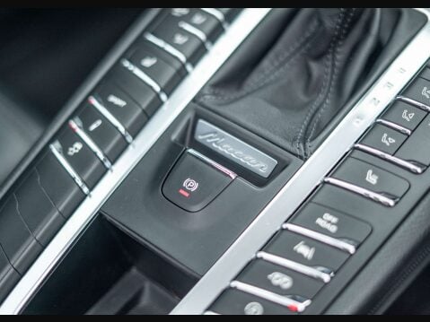 Porsche Macan 3.6 Macan T Semi-Auto 4WD 5dr 20