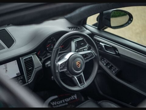 Porsche Macan 3.6 Macan T Semi-Auto 4WD 5dr 32