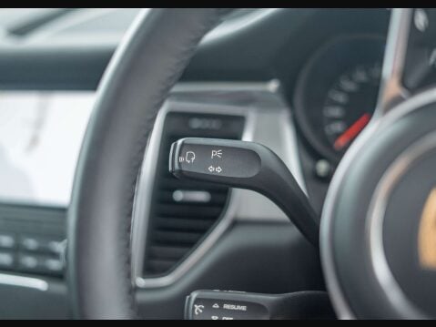 Porsche Macan 3.6 Macan T Semi-Auto 4WD 5dr 44