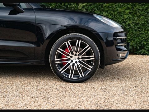 Porsche Macan 3.6 Macan T Semi-Auto 4WD 5dr 76