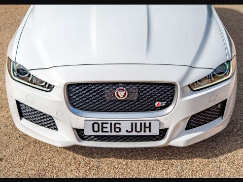Jaguar XE 3.0 XE S V6 Auto 4dr 9