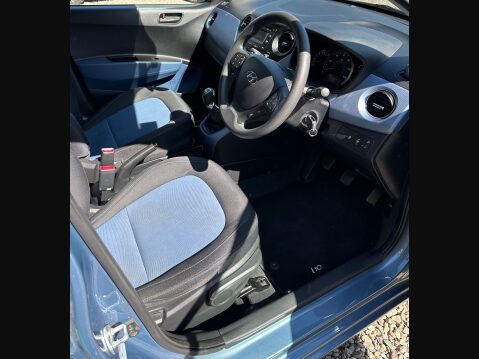 Hyundai i10 SE 14