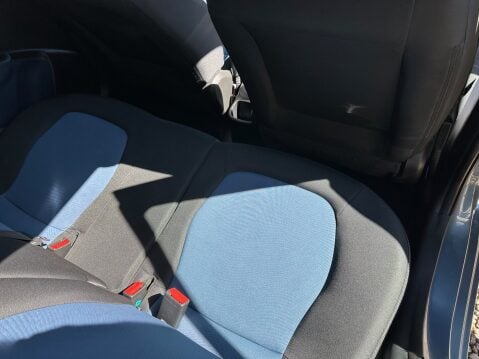 Hyundai i10 SE 13