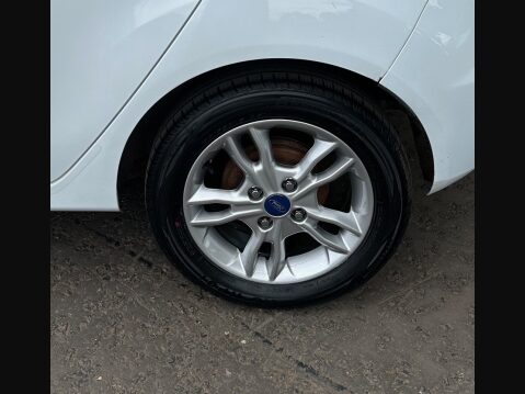 Ford Fiesta STYLE 14