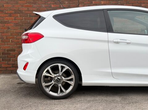 Ford Fiesta 1.0T EcoBoost ST-Line Euro 6 (s/s) 3dr 16
