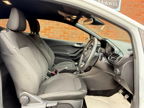 Ford Fiesta 1.0T EcoBoost ST-Line Euro 6 (s/s) 3dr 39