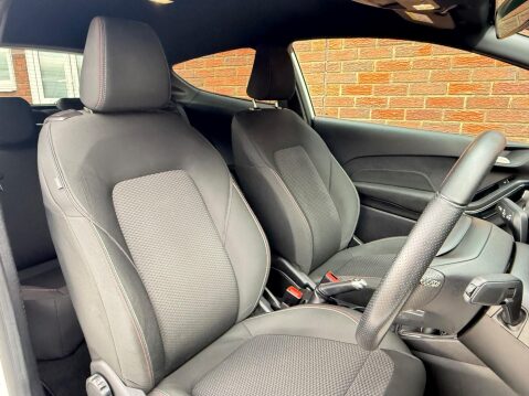 Ford Fiesta 1.0T EcoBoost ST-Line Euro 6 (s/s) 3dr 40