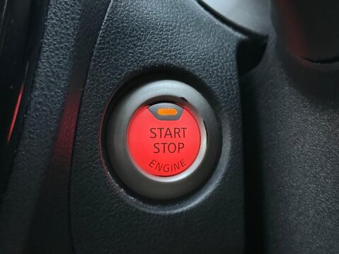 Nissan Juke 1.2 DIG-T N-Connecta Euro 6 (s/s) 5dr 33