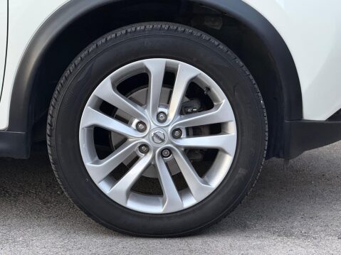 Nissan Juke 1.2 DIG-T N-Connecta Euro 6 (s/s) 5dr 18