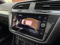 Volkswagen Tiguan 2.0 TDI R-Line DSG 4Motion Euro 6 (s/s) 5dr 44