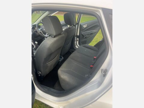 Ford Fiesta ZETEC 10
