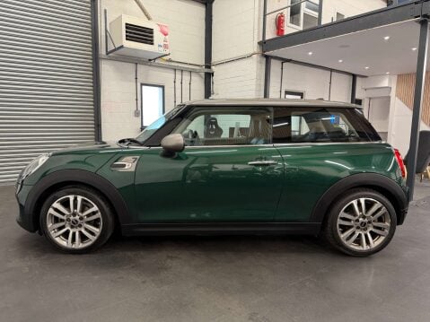 Mini Hatch 1.5 Cooper Seven Auto Euro 6 (s/s) 3dr 9