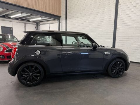 Mini Hatch 2.0 Cooper SD Euro 6 (s/s) 3dr 13