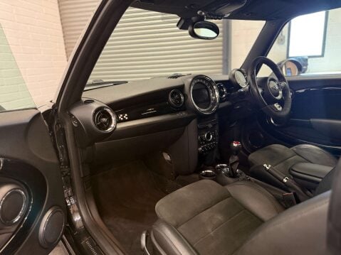 Mini Hatch 1.6 John Cooper Works Euro 5 3dr 16