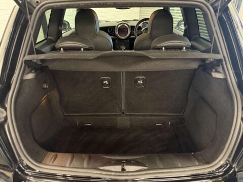Mini Hatch 1.6 John Cooper Works Euro 5 3dr 15