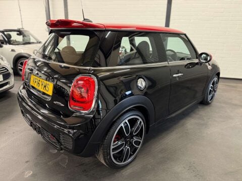 Mini Hatch 2.0 John Cooper Works Auto 3dr 2