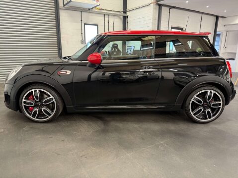 Mini Hatch 2.0 John Cooper Works Auto 3dr 11