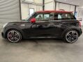 Mini Hatch 2.0 John Cooper Works Auto 3dr 11
