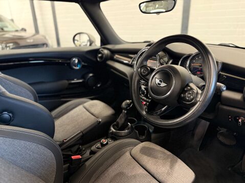 Mini Convertible 1.5 Cooper Auto 2dr 3