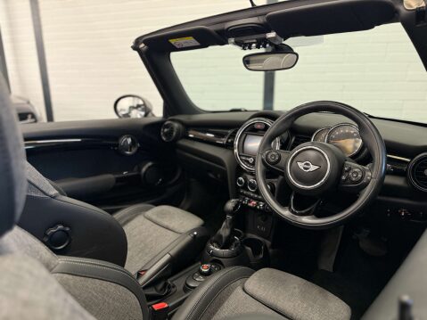 Mini Convertible 1.5 Cooper Auto 2dr 16