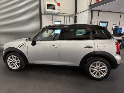 Mini Countryman 2.0 Countryman Cooper D Auto 5dr 9