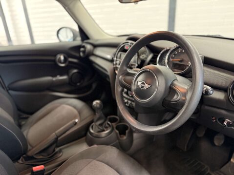 Mini Hatch 1.5 Cooper 5dr 4