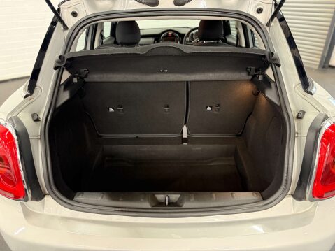 Mini Hatch 1.5 Cooper 5dr 13