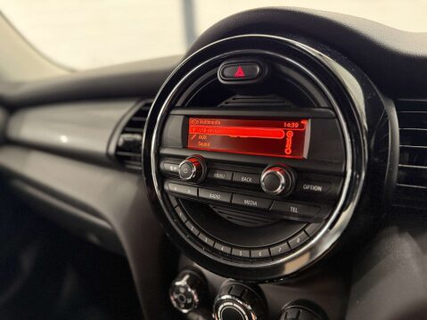 Mini Hatch 1.5 Cooper 5dr 17