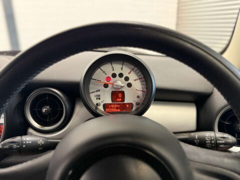 Mini Hatch 1.6 One D 3dr 15