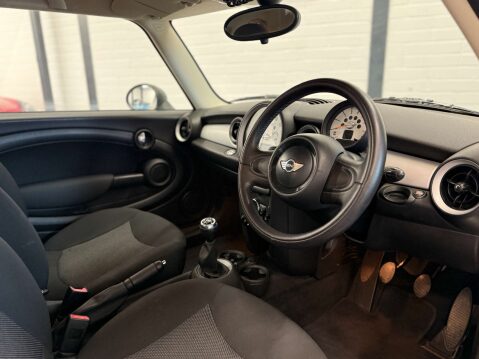 Mini Hatch 1.6 One D 3dr 3