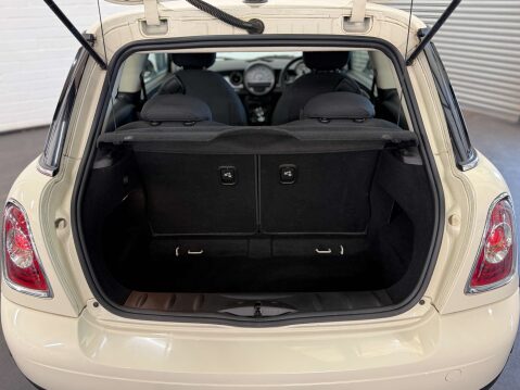 Mini Hatch 1.6 One D 3dr 13