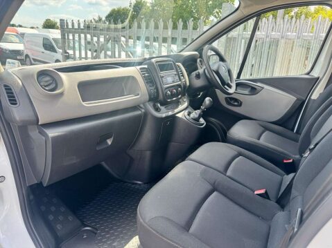 Renault Trafic 1.6 dCi ENERGY 29 Business+ Panel Van 5dr Diesel Manual SWB High Roof Euro 23