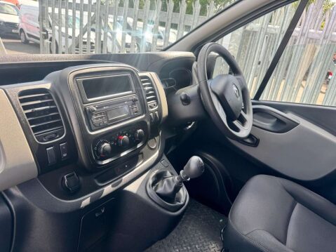 Renault Trafic 1.6 dCi ENERGY 29 Business+ Panel Van 5dr Diesel Manual SWB High Roof Euro 25