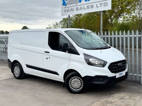 Ford Transit Custom 2.0 300 EcoBlue Panel Van 5dr Diesel Manual L1 H1 Euro 6 (105 ps) ONE OWNER 9
