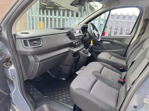 Renault Trafic 2.0 dCi Blue 28 Business Panel Van 5dr Diesel Manual SWB Euro 6 (s/s) (130 25