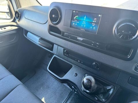 Mercedes-Benz Sprinter 2.0 315 CDI Progressive Panel Van 5dr Diesel Manual RWD L2 H2 Euro 6 (s/s) 15