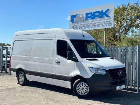 Mercedes-Benz Sprinter 2.0 315 CDI Progressive Panel Van 5dr Diesel Manual RWD L2 H2 Euro 6 (s/s) 1