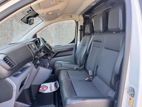 Peugeot Expert 2.0 BlueHDi 1400 Professional Standard Panel Van 6dr Diesel Manual MWB Euro 4