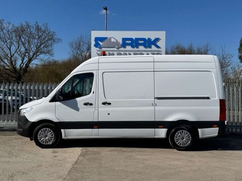 Mercedes-Benz Sprinter 2.0 315 CDI Progressive Panel Van 5dr Diesel Manual RWD L2 H2 Euro 6 (s/s) 11