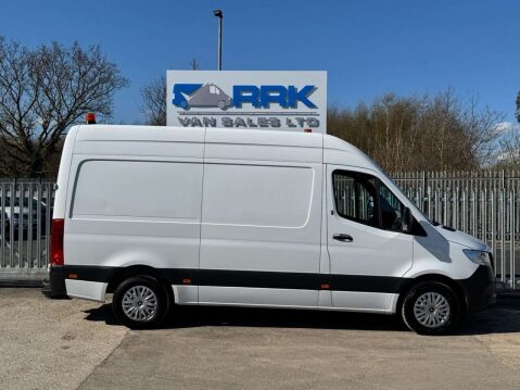 Mercedes-Benz Sprinter 2.0 315 CDI Progressive Panel Van 5dr Diesel Manual RWD L2 H2 Euro 6 (s/s) 8