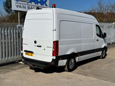 Mercedes-Benz Sprinter 2.0 315 CDI Progressive Panel Van 5dr Diesel Manual RWD L2 H2 Euro 6 (s/s) 10