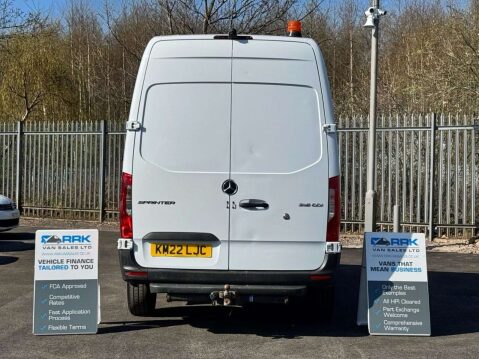 Mercedes-Benz Sprinter 2.0 315 CDI Progressive Panel Van 5dr Diesel Manual RWD L2 H2 Euro 6 (s/s) 7