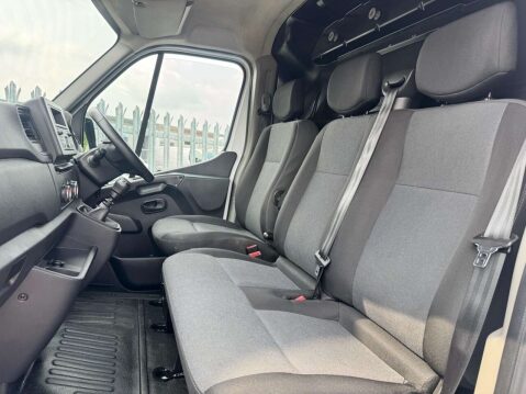 Renault Master 2.3 dCi ENERGY 35 Business Panel Van 4dr Diesel Manual FWD LWB High Roof Eu 19