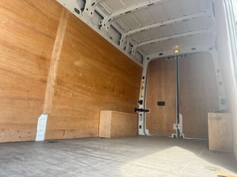 Volkswagen Crafter 2.0 Crafter CR35 Trendline TDI 34