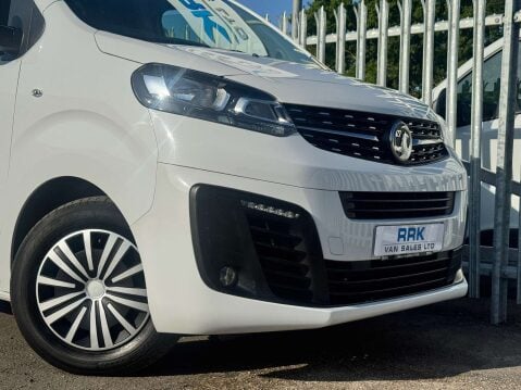 Vauxhall Vivaro 1.5 Vivaro F2900 Sportive S/S 19