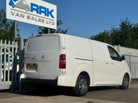 Vauxhall Vivaro 1.5 Vivaro F2900 Sportive S/S 22