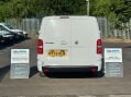 Vauxhall Vivaro 1.5 Vivaro F2900 Sportive S/S 31