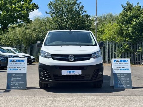 Vauxhall Vivaro 1.5 Vivaro F2900 Dynamic S/S 2