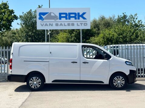 Vauxhall Vivaro 1.5 Vivaro F2900 Dynamic S/S 10