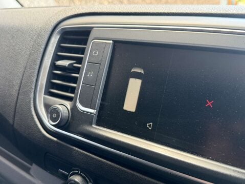 Vauxhall Vivaro 1.5 Vivaro F2900 Dynamic S/S 15